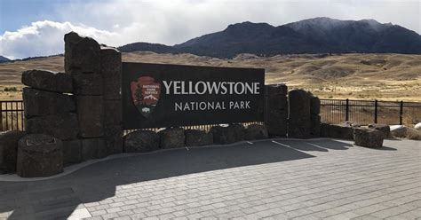 yellowstone national park reservations 202